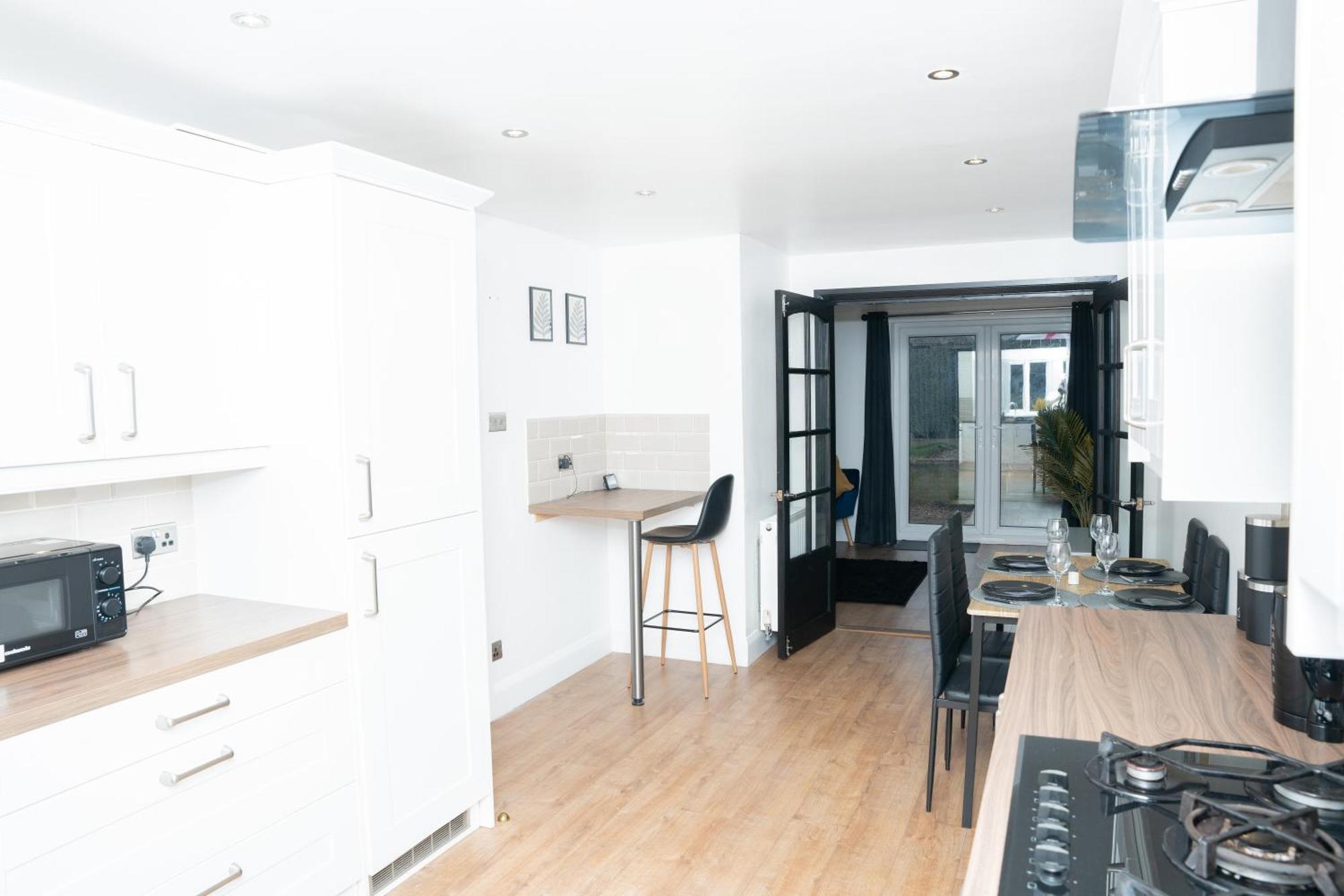 Stylish 3 Bed House With Free Parking Villa Leeds  Eksteriør billede